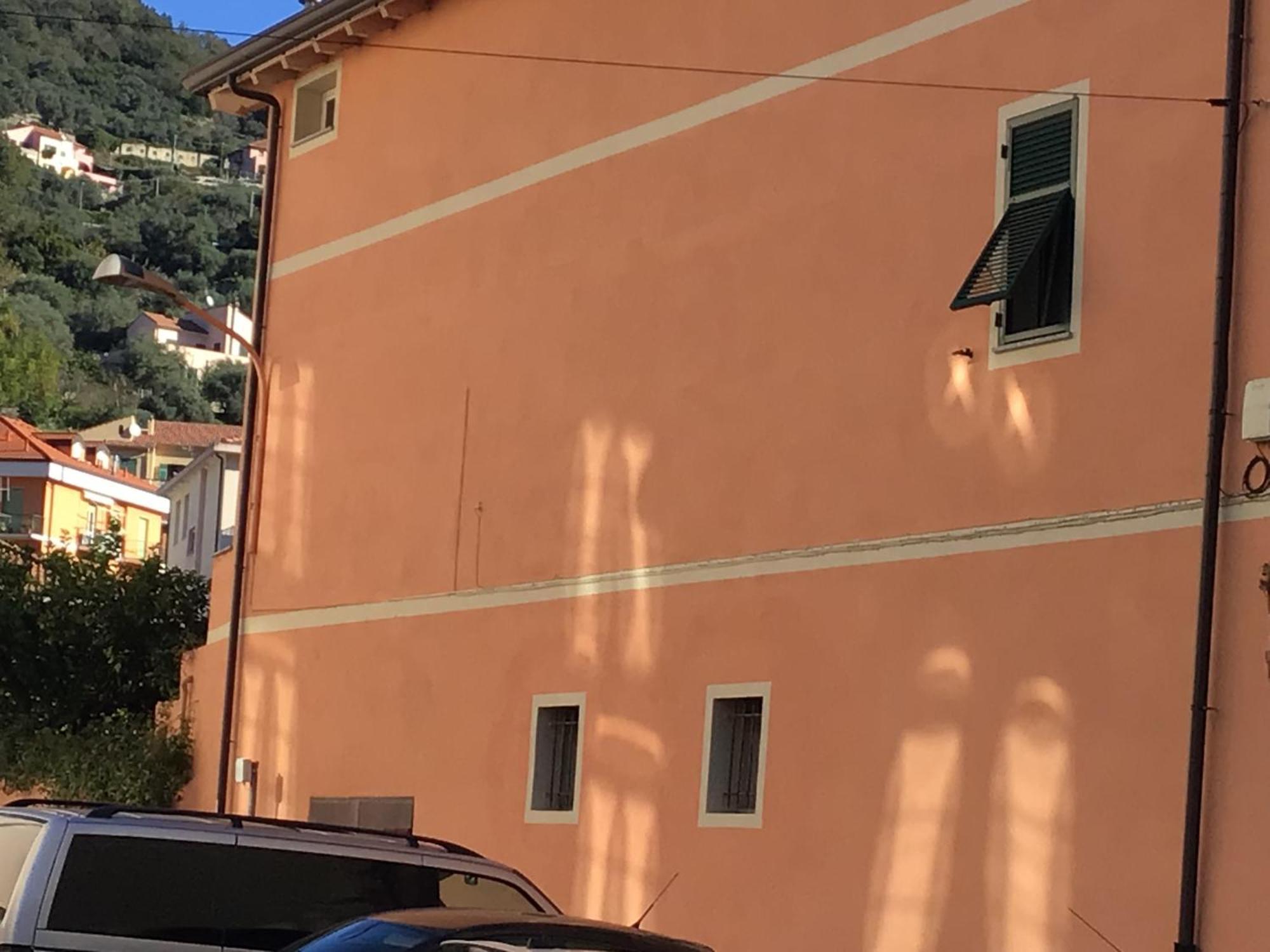 Casa Luigia Rooms Mtb In Finalborgo Bike Room Tour Ebike Trekking Финале Лигуре Экстерьер фото