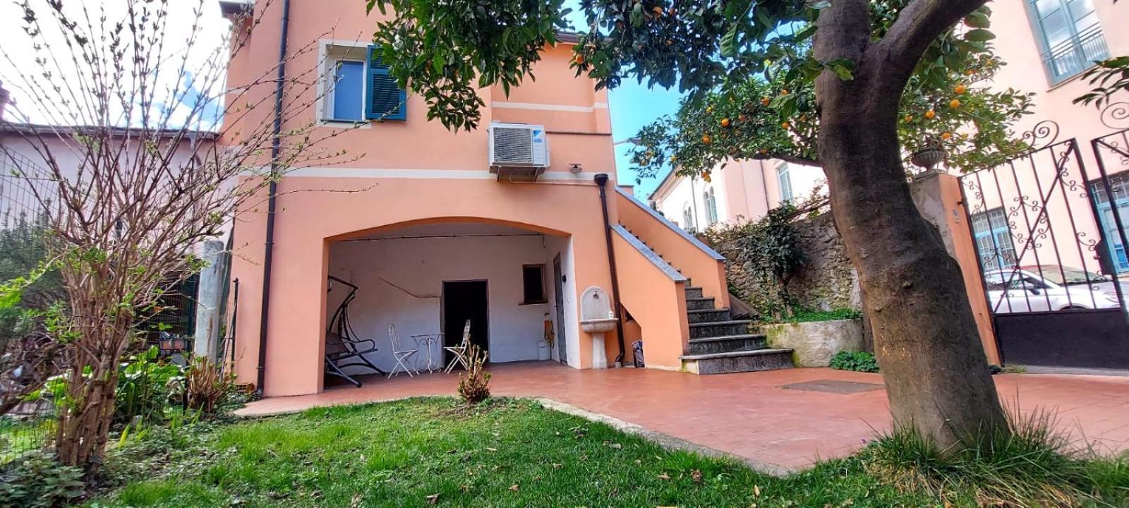 Casa Luigia Rooms Mtb In Finalborgo Bike Room Tour Ebike Trekking Финале Лигуре Экстерьер фото