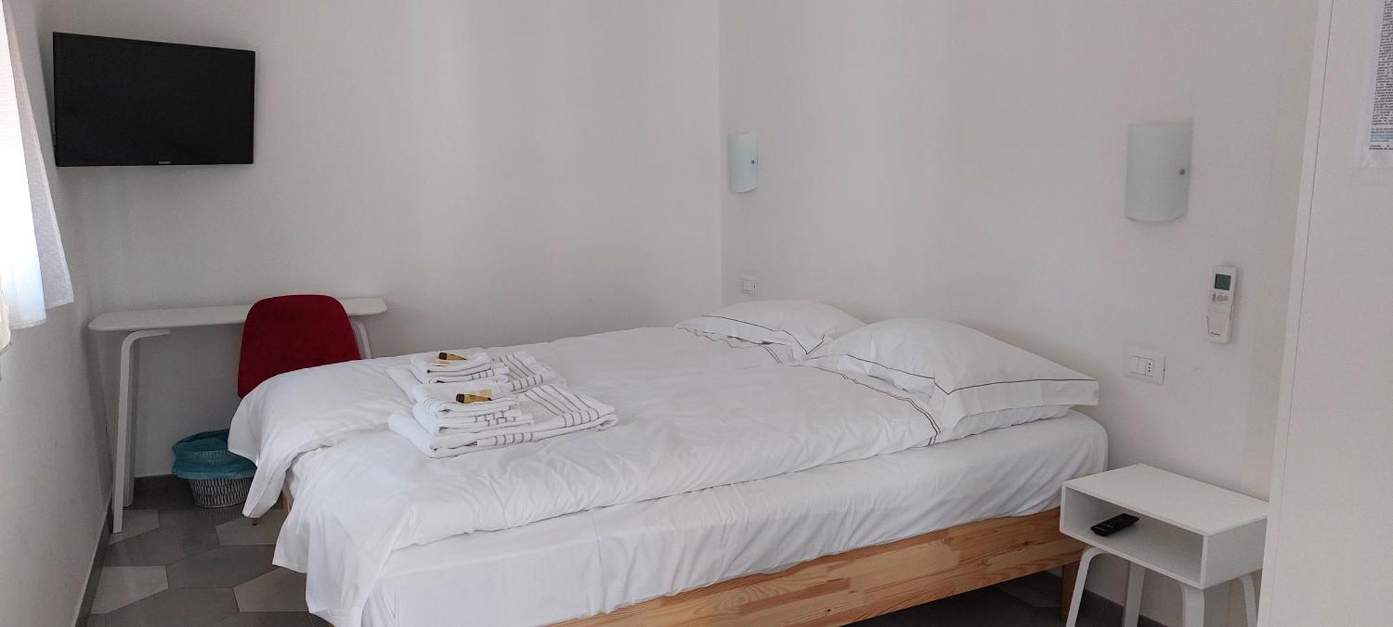 Casa Luigia Rooms Mtb In Finalborgo Bike Room Tour Ebike Trekking Финале Лигуре Экстерьер фото